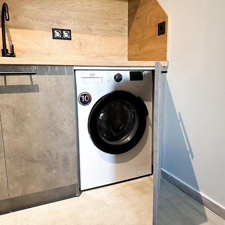 6 Studios 6 Bathrooms 2 Levels Kitchens София Екстериор снимка