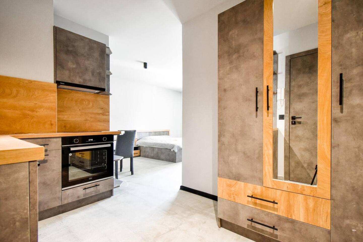 6 Studios 6 Bathrooms 2 Levels Kitchens София Екстериор снимка