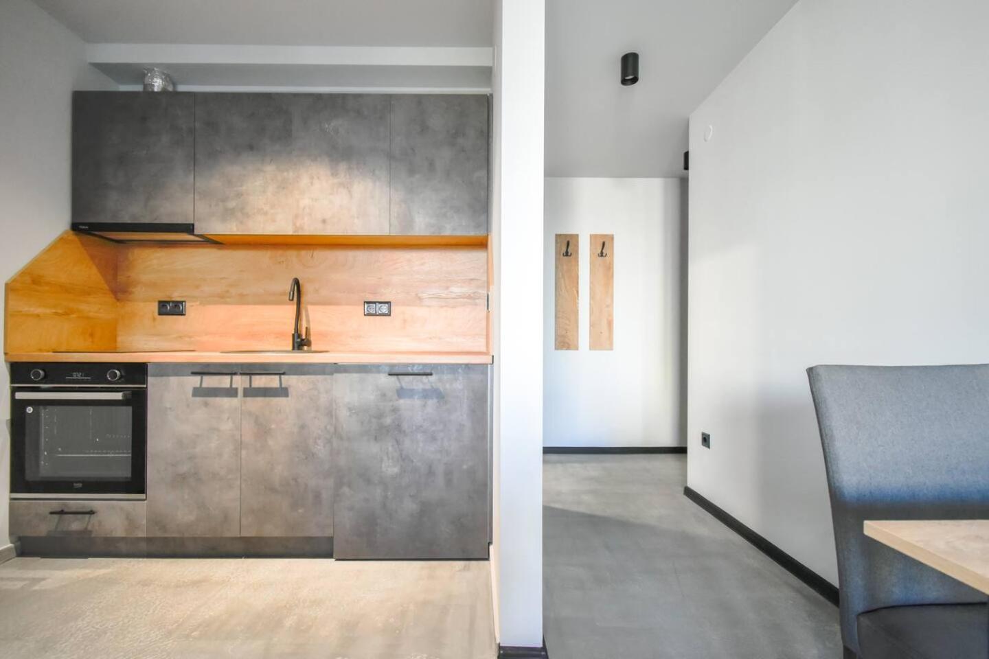 6 Studios 6 Bathrooms 2 Levels Kitchens София Екстериор снимка