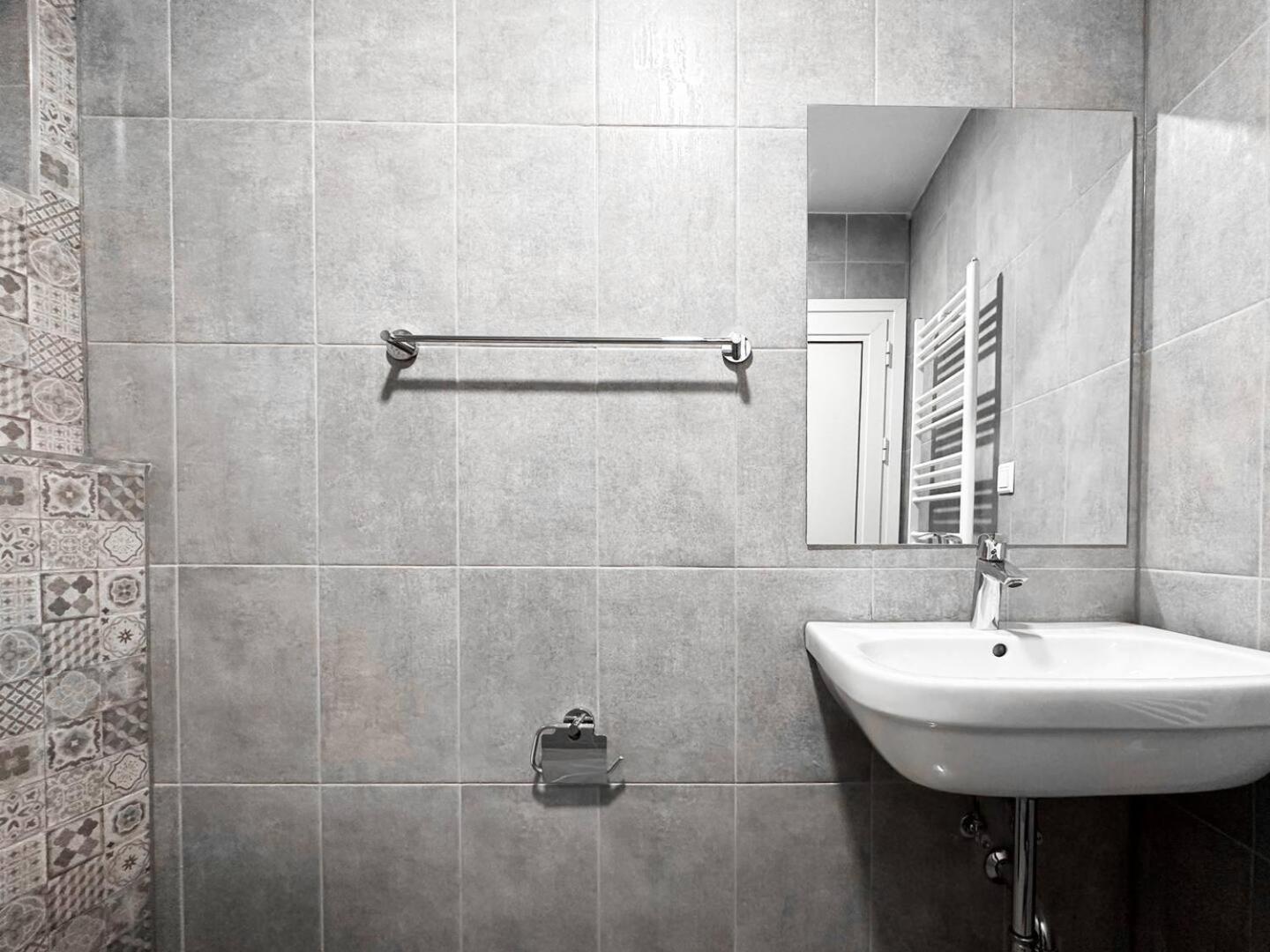 6 Studios 6 Bathrooms 2 Levels Kitchens София Екстериор снимка