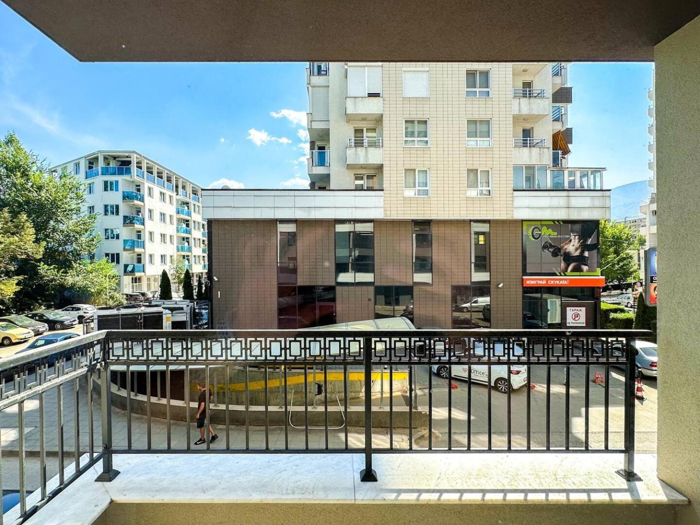 6 Studios 6 Bathrooms 2 Levels Kitchens София Екстериор снимка