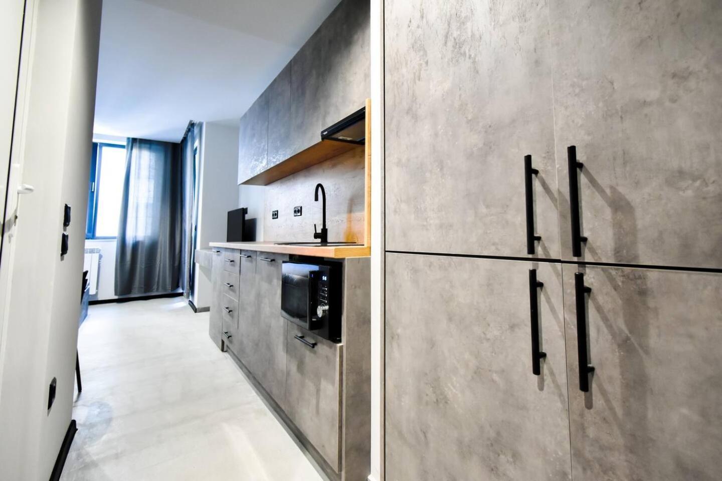 6 Studios 6 Bathrooms 2 Levels Kitchens София Екстериор снимка