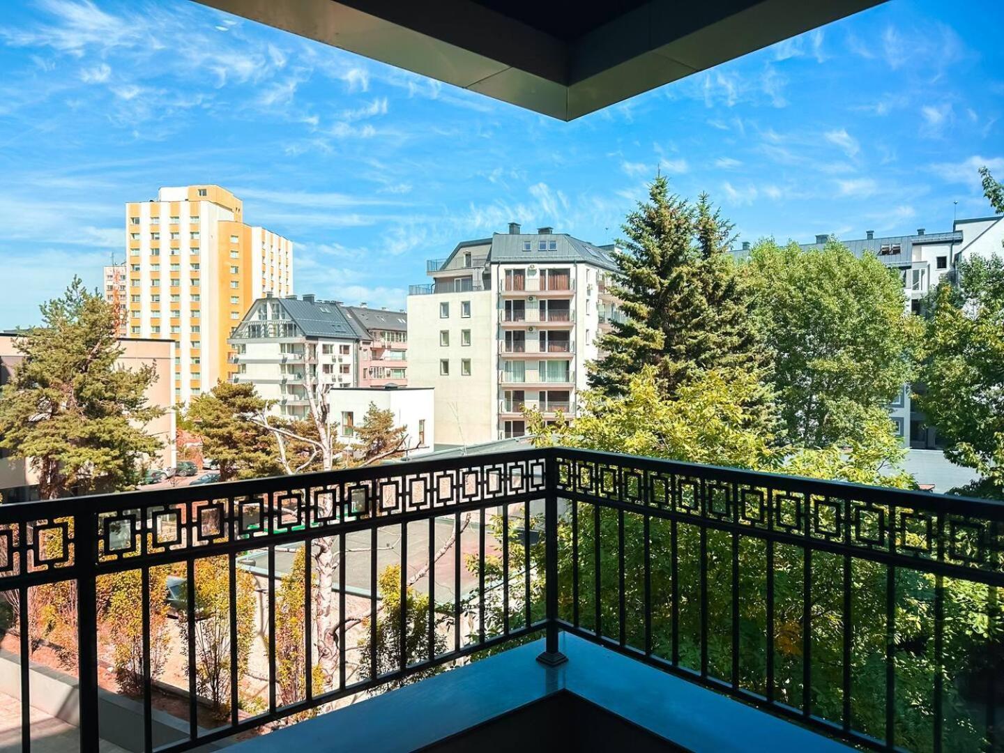 6 Studios 6 Bathrooms 2 Levels Kitchens София Екстериор снимка
